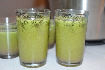 gröna läckerheter juicer