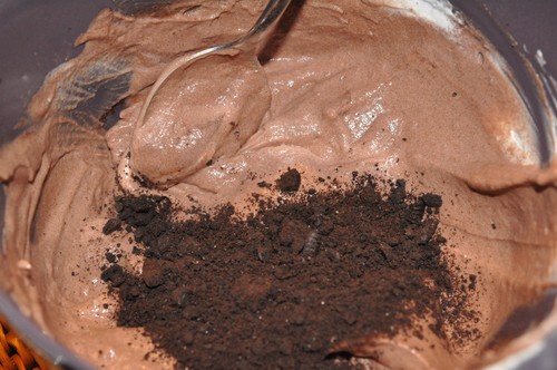 chokladpudding-med-oreos-och-godismaskar3