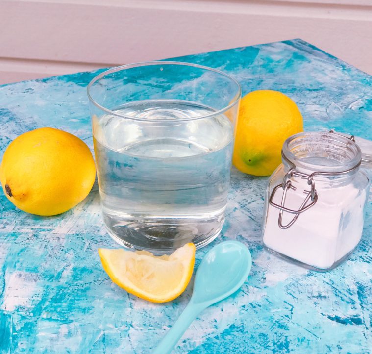 Citron bikarbonat vatten alkaliserande hälsa